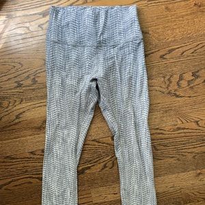 LULULEMON ATHLETICA Wunder Under High Rise Crop